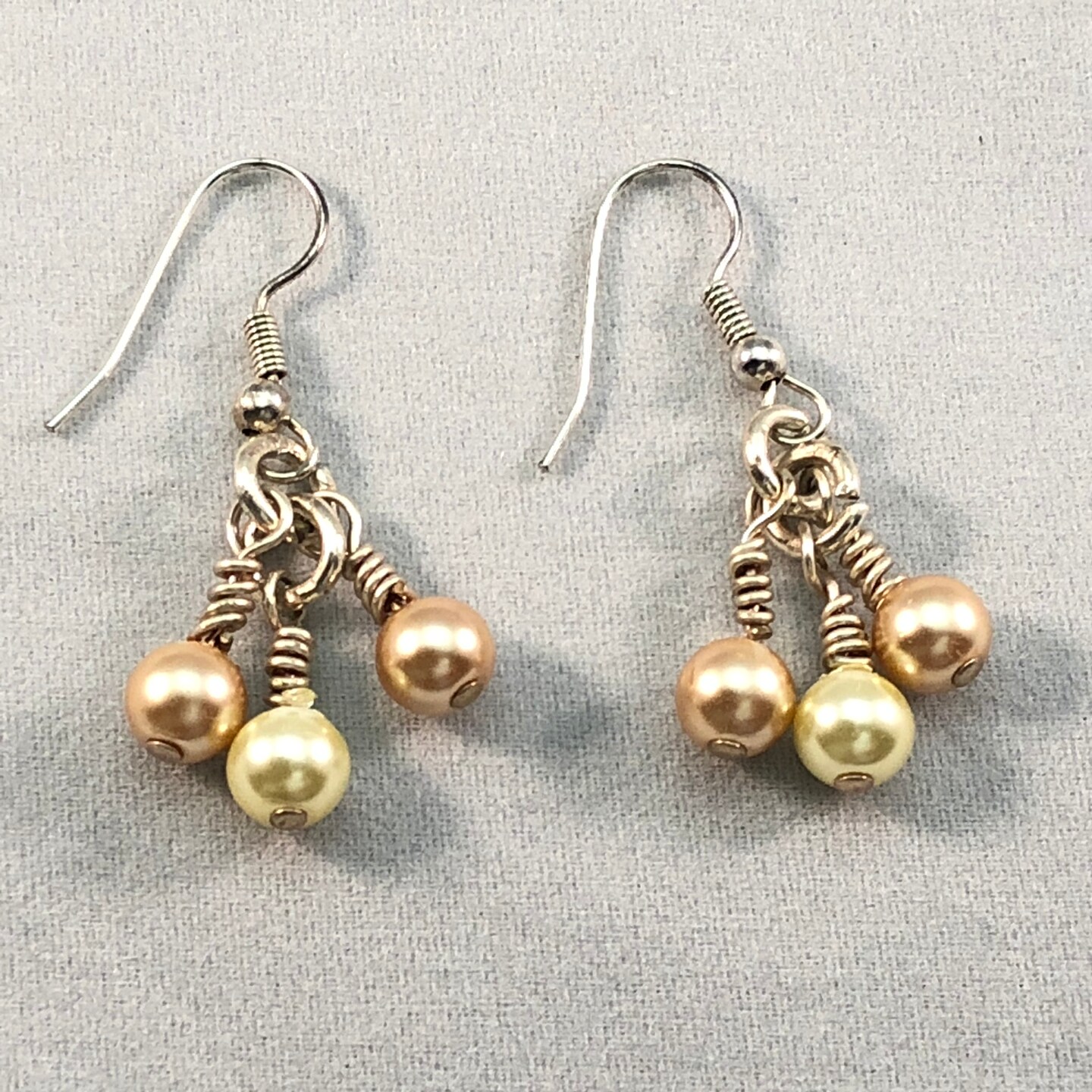Glass beads and seed beads earrings